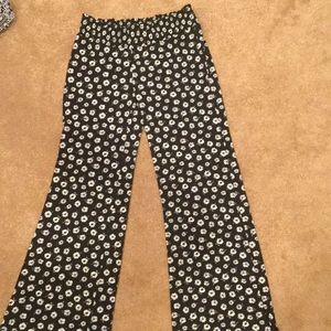 MUDD Black Stretchy Pants With Flowers Size12 Girl